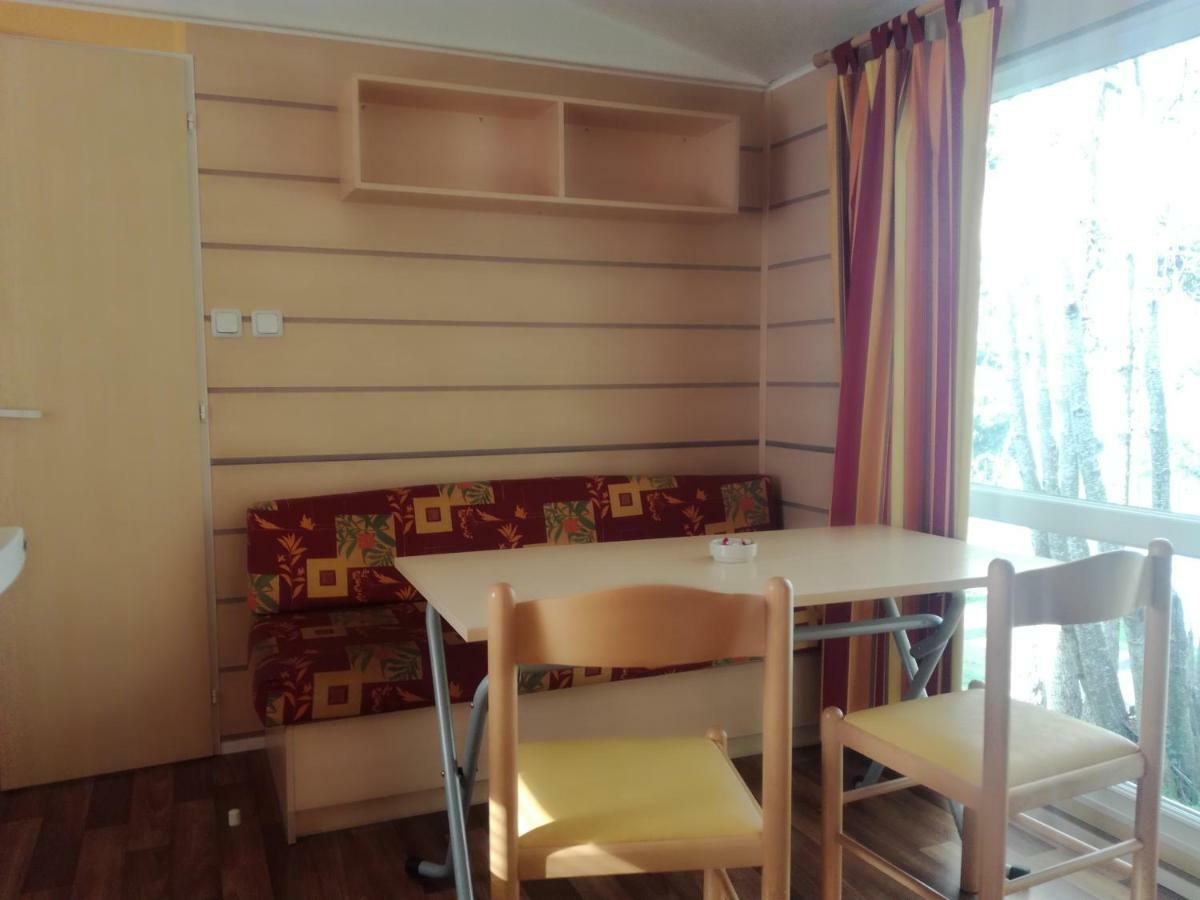 Camping De Flechat Otel Orcival Dış mekan fotoğraf